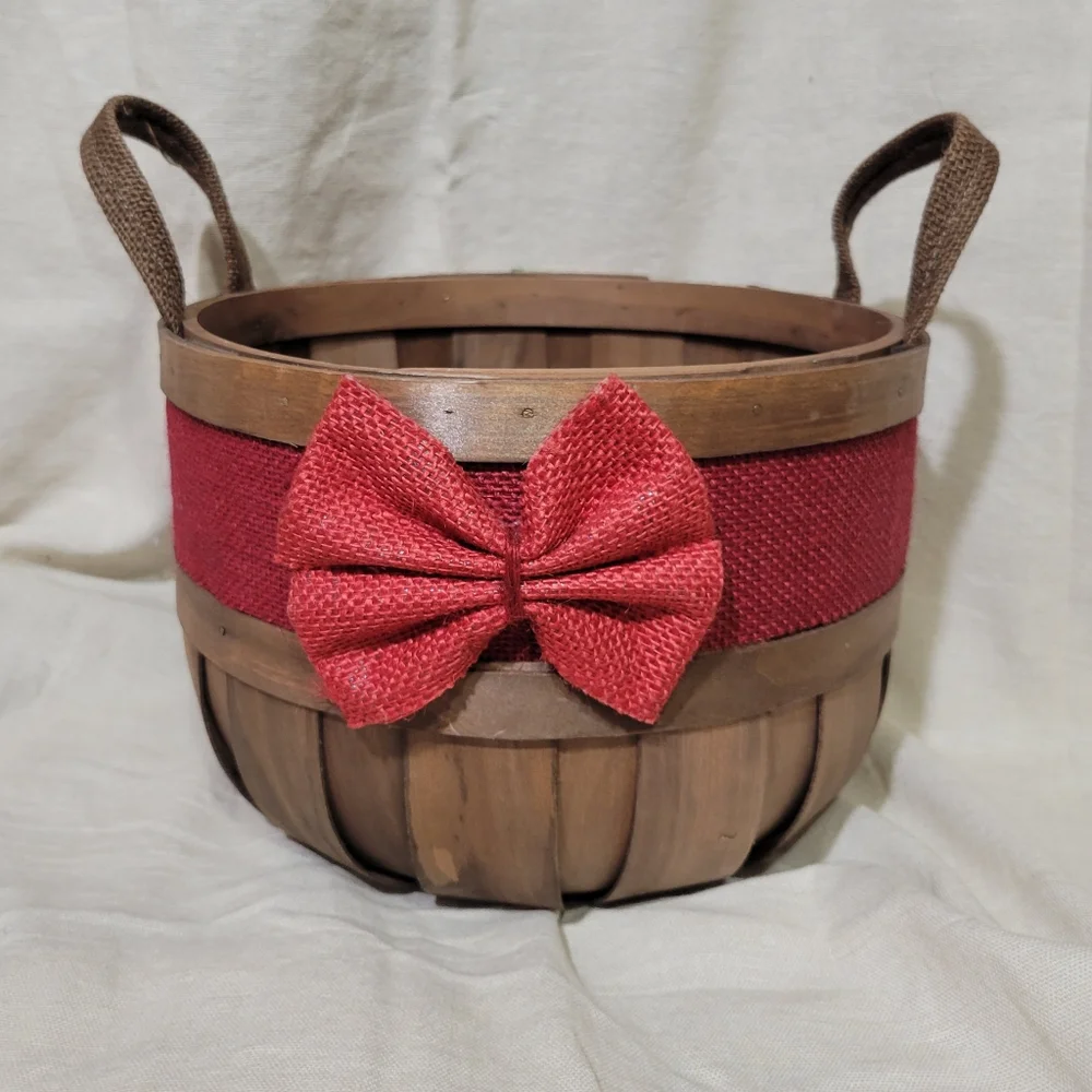 Vintage Wood Bushel Basket // Rustic // Primitive // Farmhouse